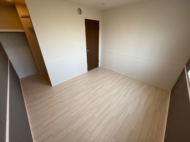 物件内観写真16　(寝室)