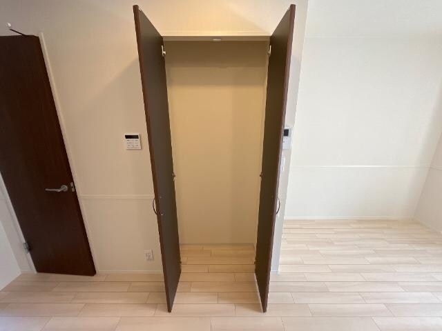 物件内観写真18　(収納)