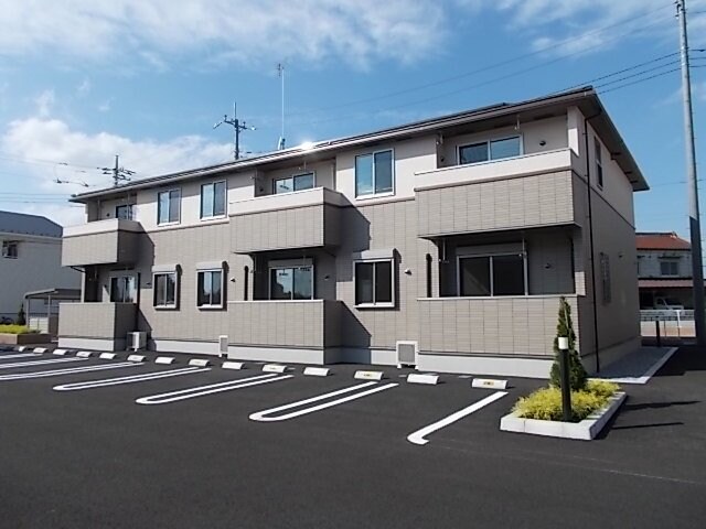 物件外観写真1　(物件の外観です)