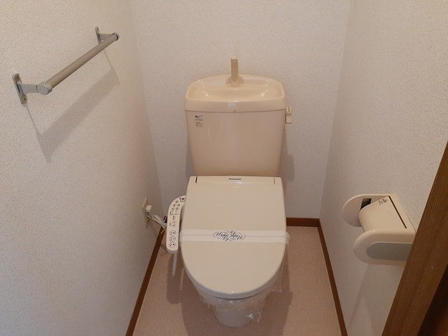 物件内観写真13　(トイレもきれいです)