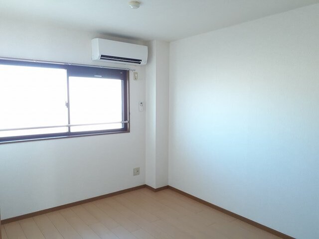 物件内観写真15　(物件の内装です)