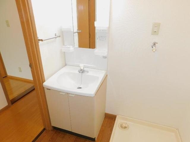 物件内観写真14　(スペースが確保できる洗面所です)