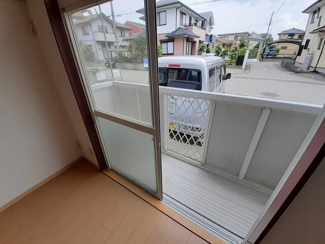 物件内観写真19　(陽当たり良好なバルコニーです)