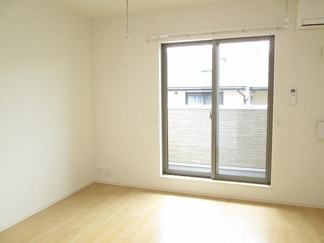 物件内観写真9　(使いやすいリビングです)