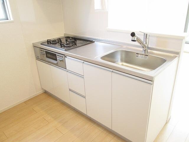 物件内観写真10　(キッチンでお料理をお楽しみください)