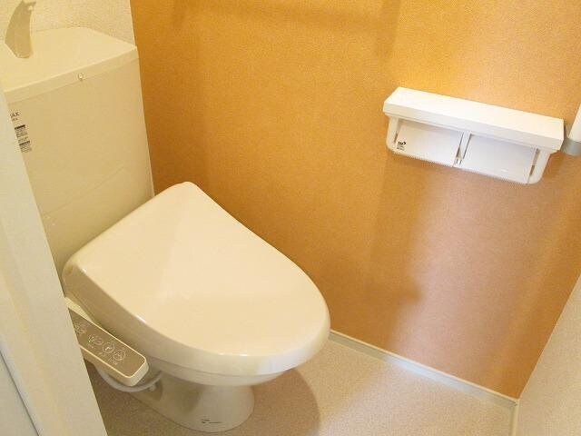 物件内観写真16　(トイレもきれいです)