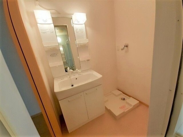 物件内観写真12　(洗面所です)