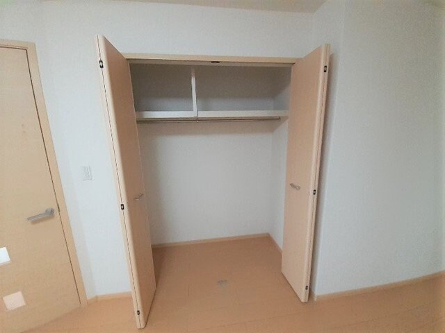 物件内観写真17　(収納豊富です)