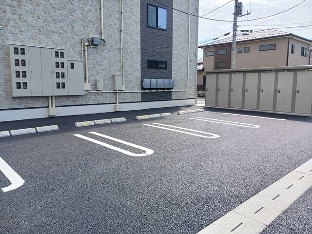 物件外観写真2　(カースペースがあります)