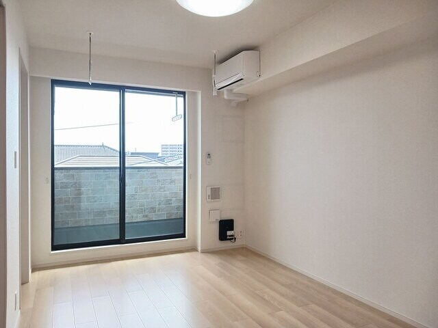 物件内観写真9　(おしゃれなリビングです)