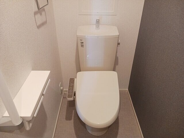 物件内観写真13　(トイレもきれいです)