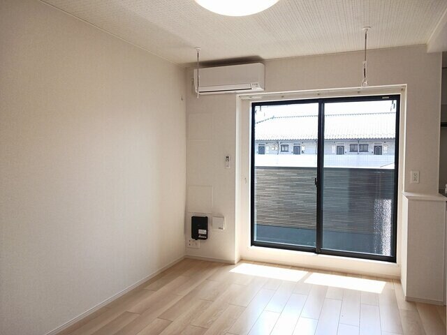 物件内観写真9　(使いやすいリビングです)