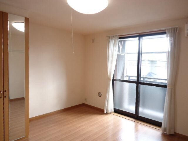 物件内観写真10　(洋室)