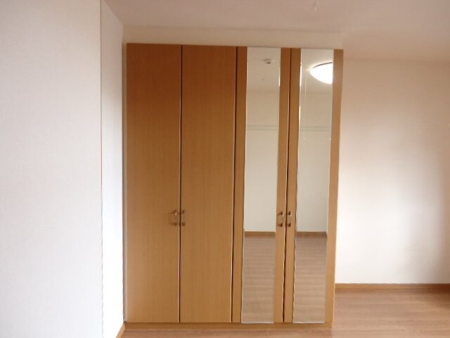 物件内観写真11　(クローゼット)