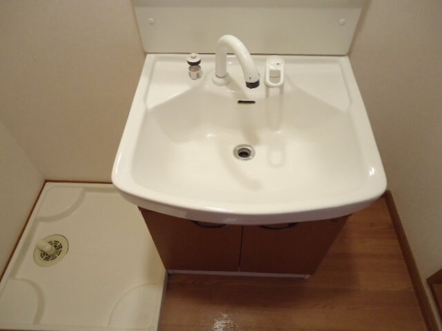 物件内観写真16　(洗髪洗面化粧台)