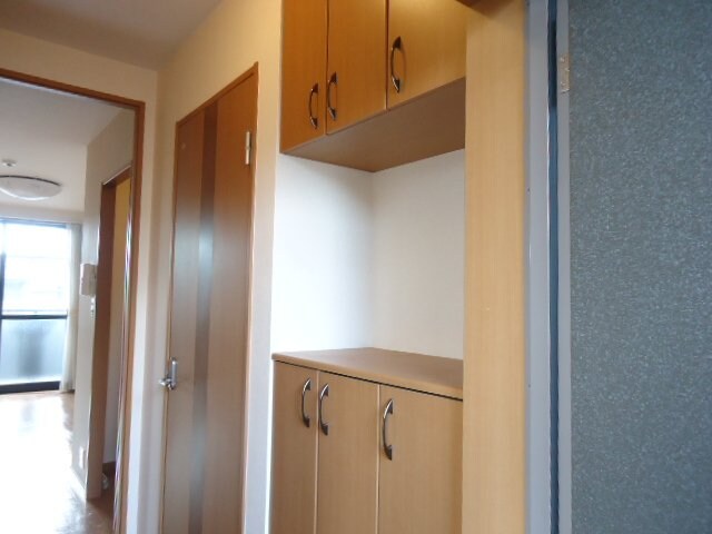 物件内観写真18　(下駄箱)