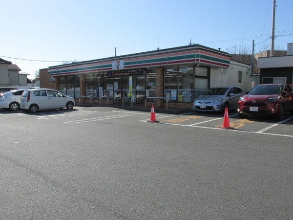 周辺環境(セブンイレブン　宇都宮中戸祭店まで500m)