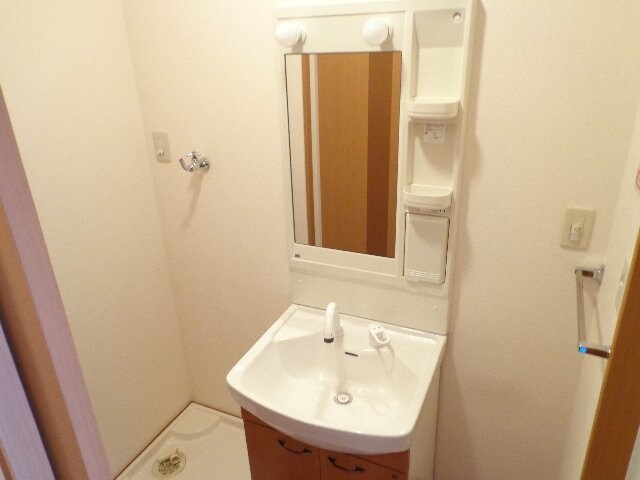 物件内観写真11　(洗面所)