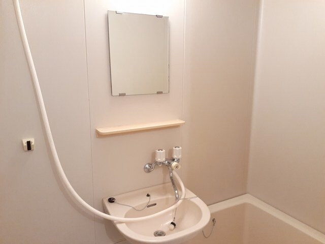 物件内観写真12　(脱衣スペースもあります)