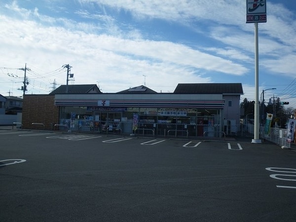 周辺環境(セブンイレブン宇都宮平出東店まで750m)