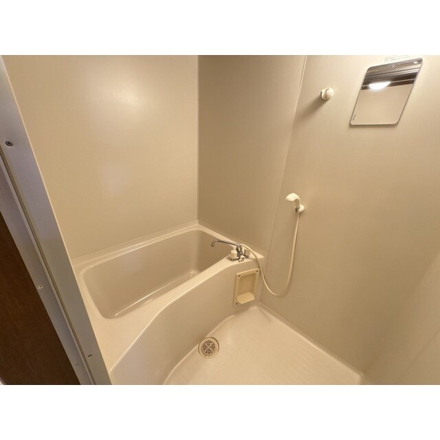 物件内観写真11　(ゆったり過ごせるお風呂です)