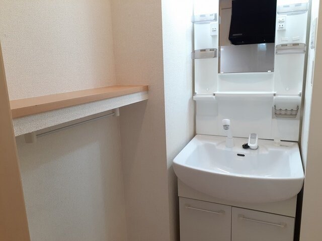 物件内観写真12　(洗面所です)