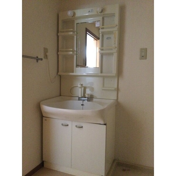 洗面・脱衣所(コンパクトで使いやすい洗面所)