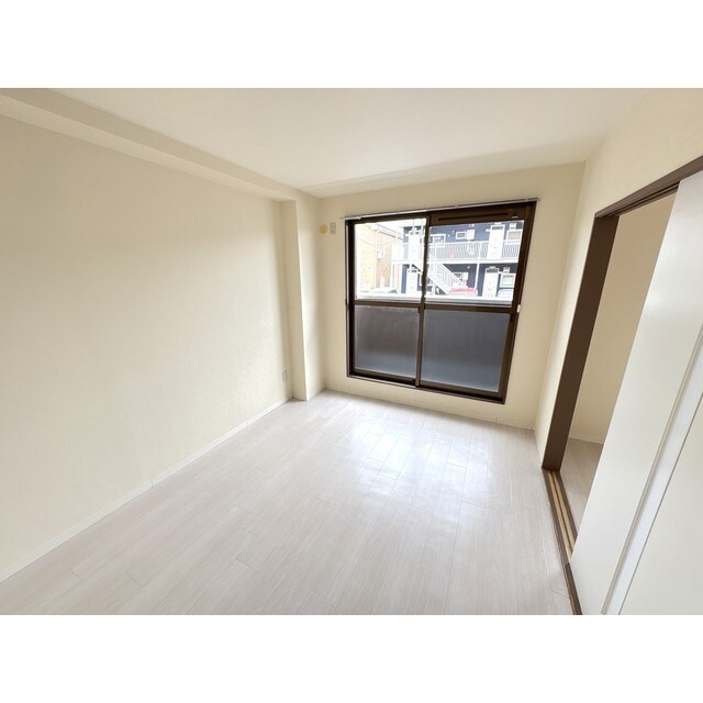 物件内観写真6　(おしゃれな内装です)