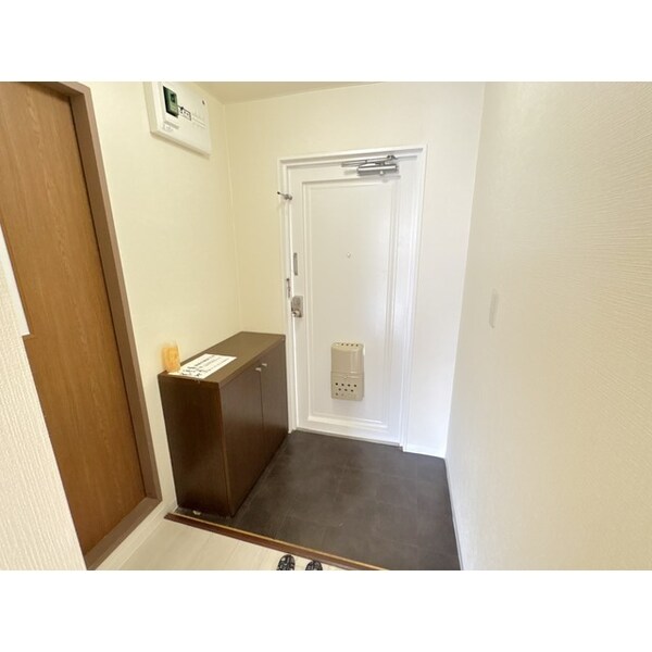 玄関(玄関です)