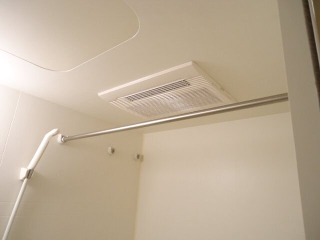 物件内観写真18　(浴室乾燥機)