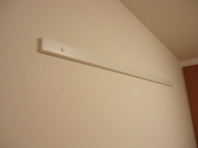 物件内観写真24　(ハンガーかけ)