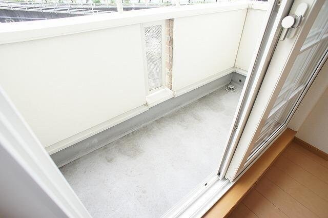 物件内観写真19　(バルコニー付きです)