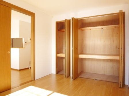 物件内観写真14　(収納のためのスペースです)