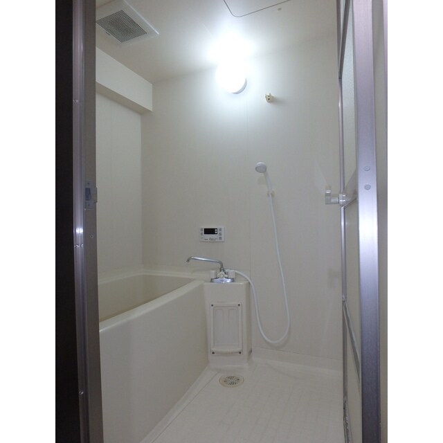 物件内観写真18　(ゆったり過ごせるお風呂です)