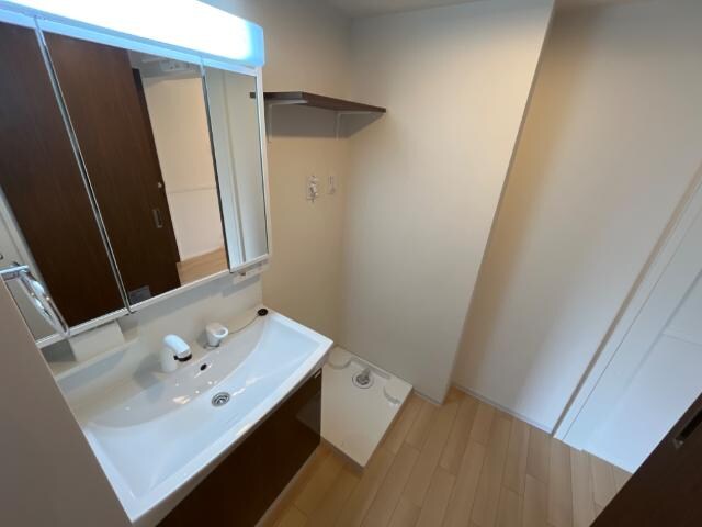 物件内観写真19　(洗面)