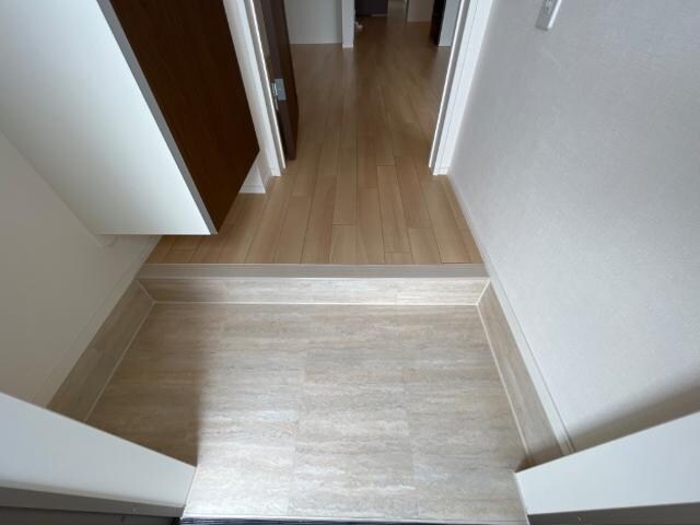 物件内観写真27　(玄関)