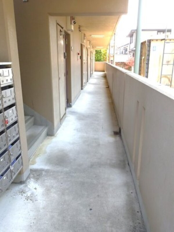 ロビー・ラウンジ(清潔なロビーです)