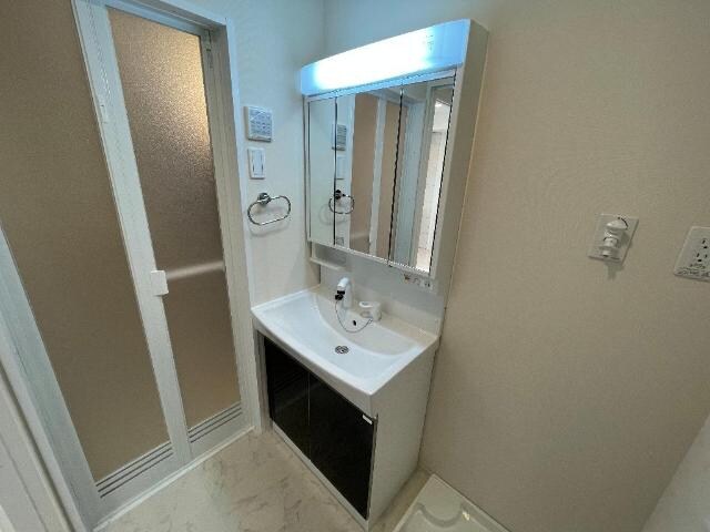 物件内観写真17　(洗面)