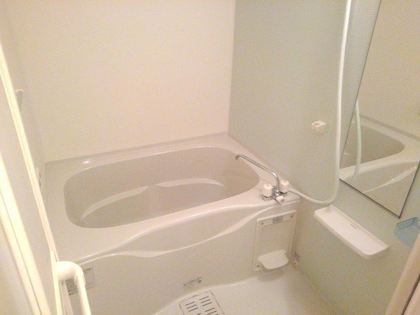 浴室(落ち着いた空間のお風呂です)