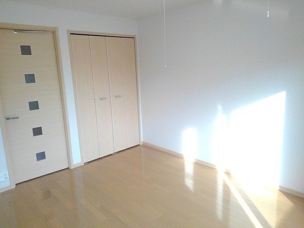 内装他(きれいな内装です)