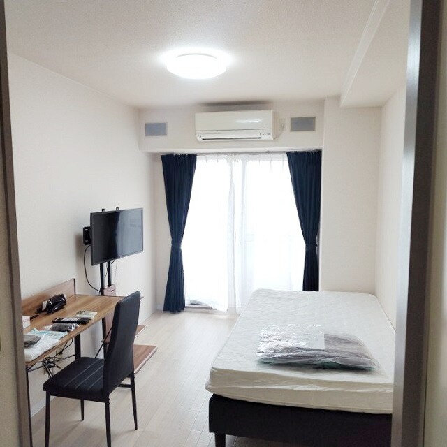 物件内観写真2　(明るい室内です)