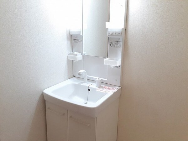 洗面・脱衣所(コンパクトで使いやすい洗面所)
