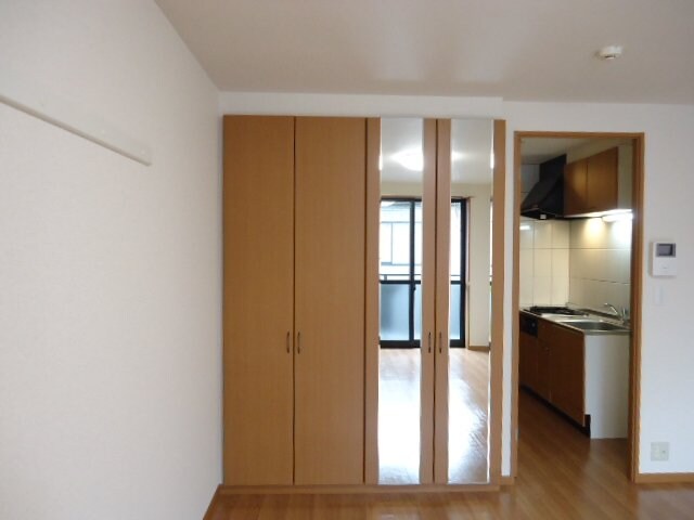 物件内観写真4　(クローゼット)