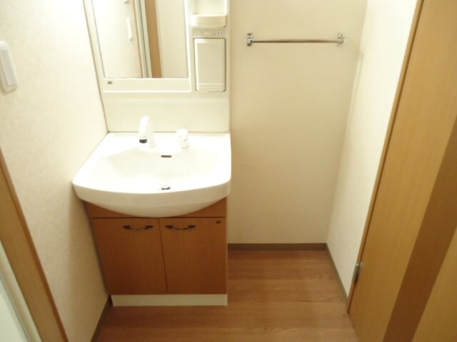 物件内観写真7　(洗髪洗面化粧台)