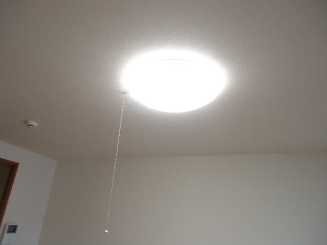 物件内観写真18　(照明器具)
