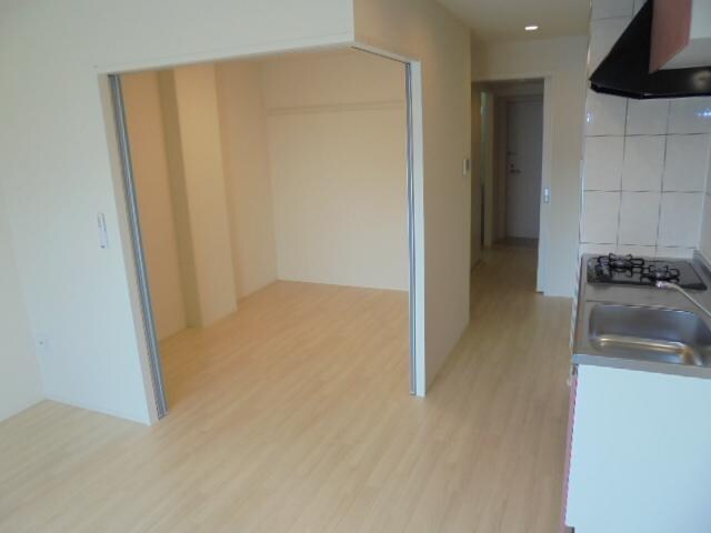 物件内観写真11　(リビング)