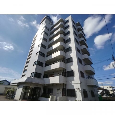 物件外観写真2　(きれいな外観です)