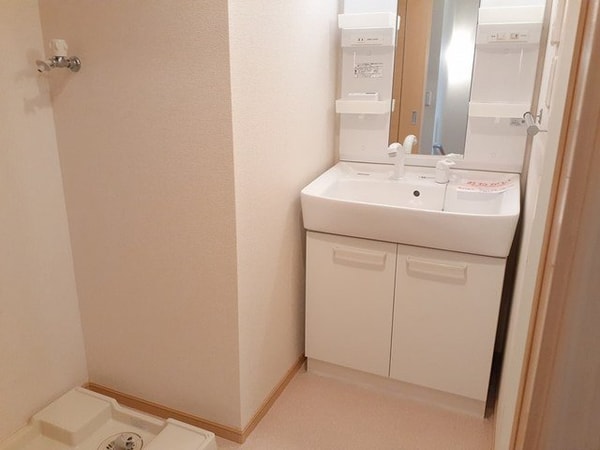 洗面・脱衣所(コンパクトで使いやすい洗面所)