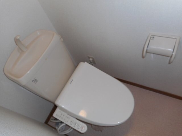 物件内観写真13　(シンプルで使いやすいトイレです)
