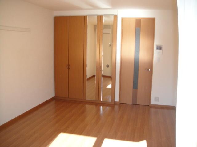 物件内観写真13　(洋室)